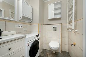 Miedziana Apartment Wrocław by Renters