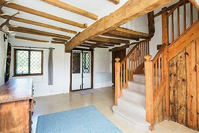 Country Home with Tennis Court & Hot Tub