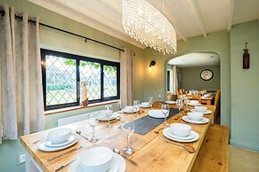 Country Home with Tennis Court & Hot Tub