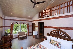 Summit Green Lake Tea Resort & Spa