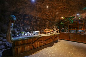 Summit Green Lake Tea Resort & Spa