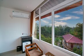 Summit Green Lake Tea Resort & Spa