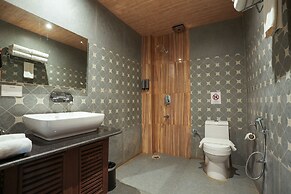 Summit Green Lake Tea Resort & Spa