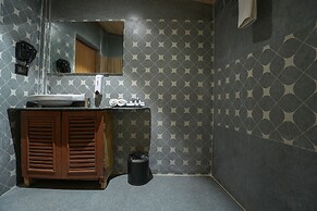 Summit Green Lake Tea Resort & Spa