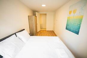 Deluxe 1 Bedroom Serviced Apartment 57 m2