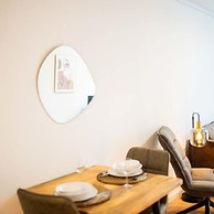 Deluxe 1 Bedroom Serviced Apartment 57 m2