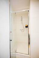 Deluxe 1 Bedroom Serviced Apartment 57 m2