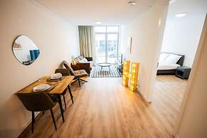 Deluxe 1 Bedroom Serviced Apartment 57 m2