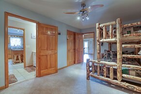 Smoky Mountain Getaway 3 Bedroom Cabin by RedAwning