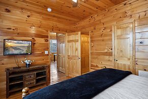 Smoky Mountain Lodge 6 Bedroom Cabin by RedAwning