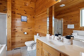 Smoky Mountain Lodge 6 Bedroom Cabin by RedAwning