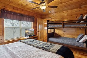 Smoky Mountain Lodge 6 Bedroom Cabin by RedAwning