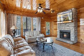 Smoky Mountain Lodge 6 Bedroom Cabin by RedAwning