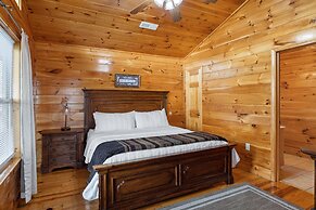 Smoky Mountain Lodge 6 Bedroom Cabin by RedAwning