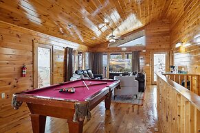 Smoky Mountain Lodge 6 Bedroom Cabin by RedAwning