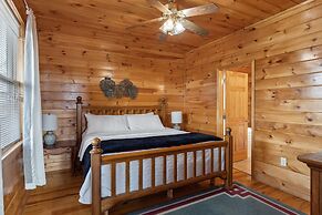 Smoky Mountain Lodge 6 Bedroom Cabin by RedAwning