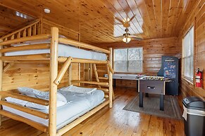 Smoky Mountain Lodge 6 Bedroom Cabin by RedAwning