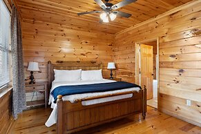 Smoky Mountain Lodge 6 Bedroom Cabin by RedAwning