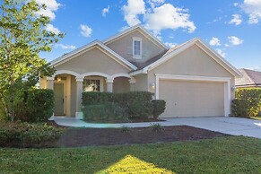 Exquisite Waterfront Retreat - Pet Friendly by RedAwning