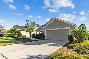 Exquisite Waterfront Retreat - Pet Friendly by RedAwning