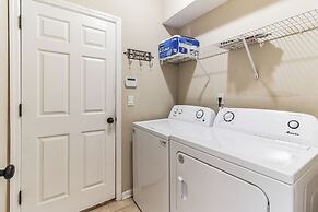 Exquisite Waterfront Retreat - Pet Friendly by RedAwning