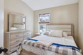 Exquisite Waterfront Retreat - Pet Friendly by RedAwning