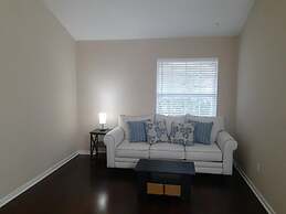 Exquisite Waterfront Retreat - Pet Friendly by RedAwning