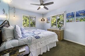 Dancing Dolphin 4 Bedroom Home by RedAwning