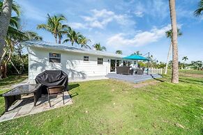 Mau Maus Cottage 3 Bedroom Home by RedAwning