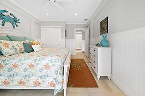 Turtle Cottage 3 Bedroom Home by RedAwning