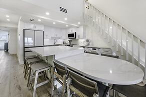 South Seas Beach Villa 2535 4 Bedroom Home by RedAwning