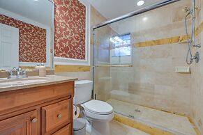 Palm Harbor Vacation Rental: 7 Mi to Beach!