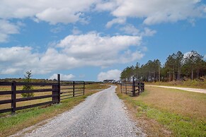 Crossville Home Near Lake Tansi + Hiking Trails!