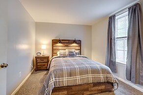 Central Auburn Apartment w/ Porch: Pets Welcome!