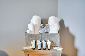 Charming Lexington Home - 2 Mi to Downtown!