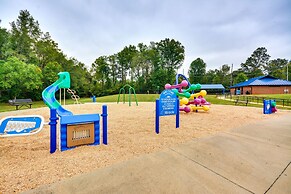 Charming Lexington Home - 2 Mi to Downtown!