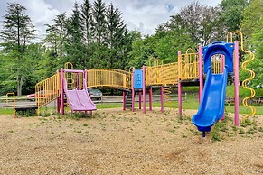 Hot Tub & Game Room: Tobyhanna Vacation Home!