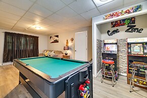 Hot Tub & Game Room: Tobyhanna Vacation Home!