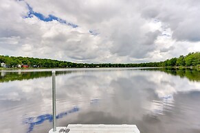 Hot Tub & Game Room: Tobyhanna Vacation Home!