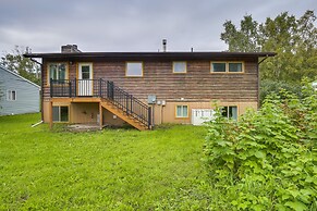 Serene Palmer Home: Walk to Downtown & Riverfront!