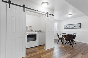 Serene Palmer Home: Walk to Downtown & Riverfront!