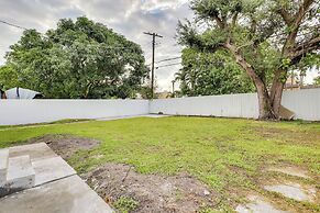 Stylish Miami Home: 2 Mi to Intracoastal Waterway!