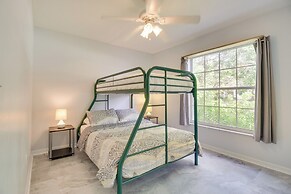 20 Mi to Disney: Condo w/ Pool Access in Clermont!