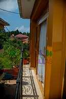 Lwanar Villas and Apartments