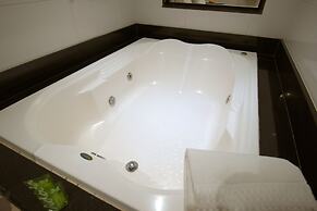 SP JUNDIAÍ HOTEL - EASY ACCESS TO HOPI HARI