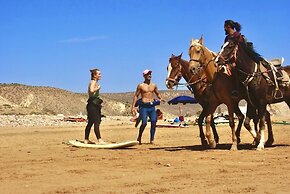 Auberge sunrise surf camp