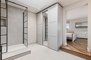 Sea Breeze - Spectacular Sea Views