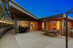 Sea Breeze - Spectacular Sea Views