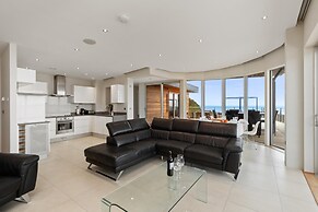 Sea Breeze - Spectacular Sea Views