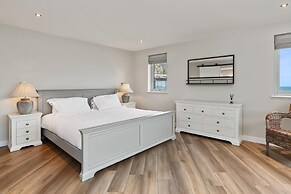 Sea Breeze - Spectacular Sea Views